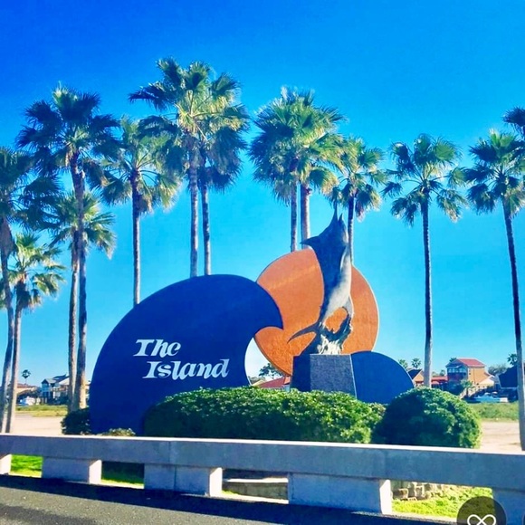 Meet your Posher, Lindsey - Picture 8 of 15